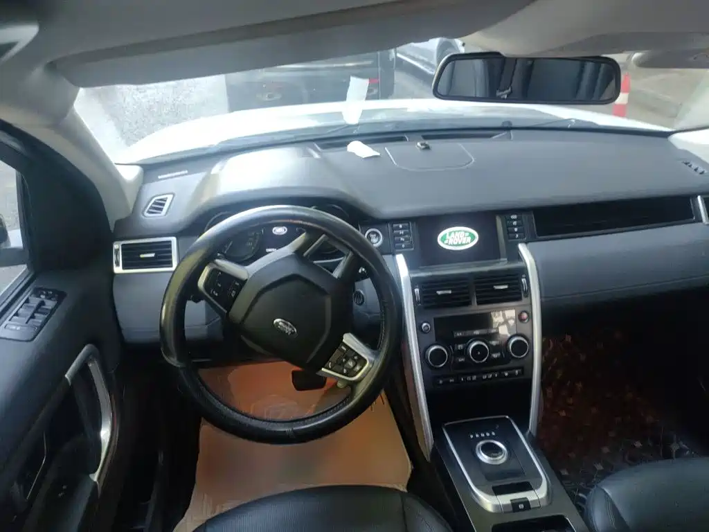 Land Rover Discovery Sport — миниатюра 13