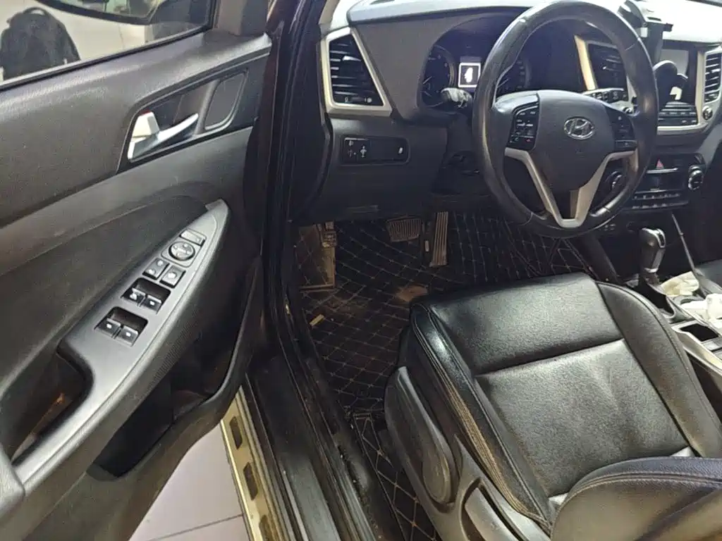 Hyundai Tucson — миниатюра 16