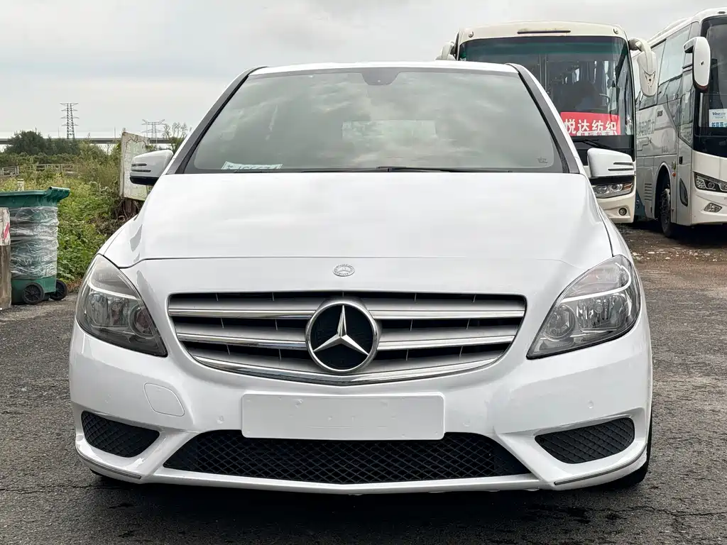 Mercedes-Benz B-Class — миниатюра 2