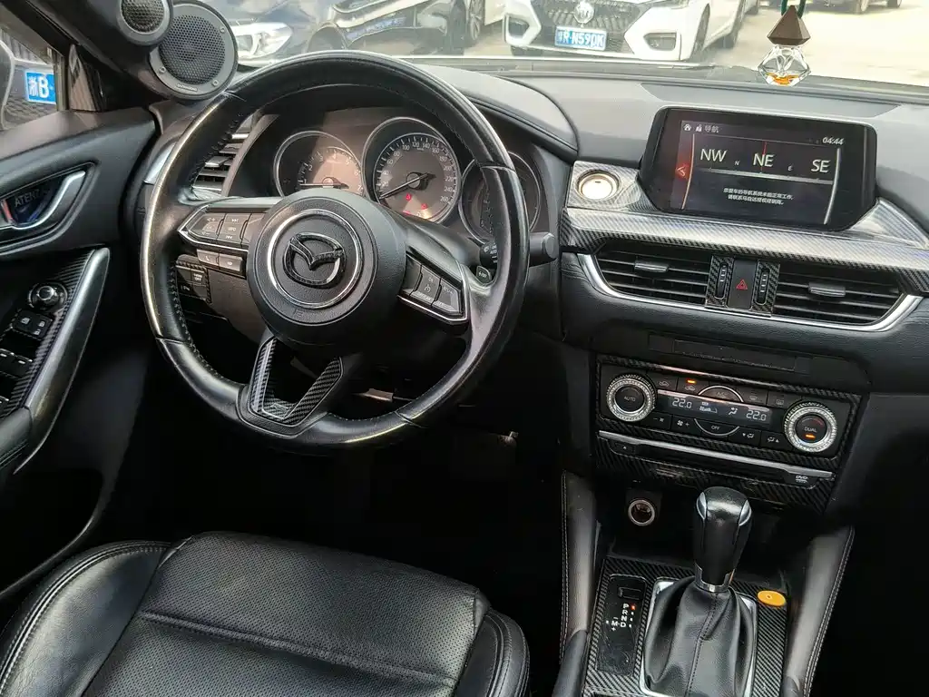 Mazda Atenza — миниатюра 10