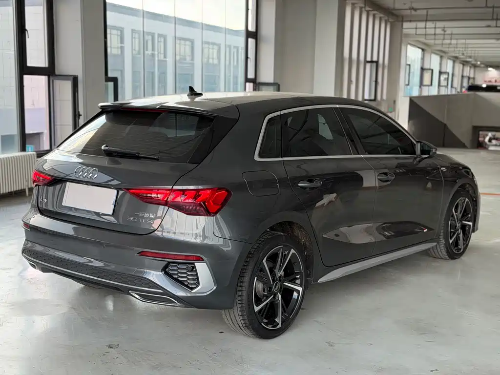 Audi A3 2023 Sportback 35 TFSI Fashion Sport