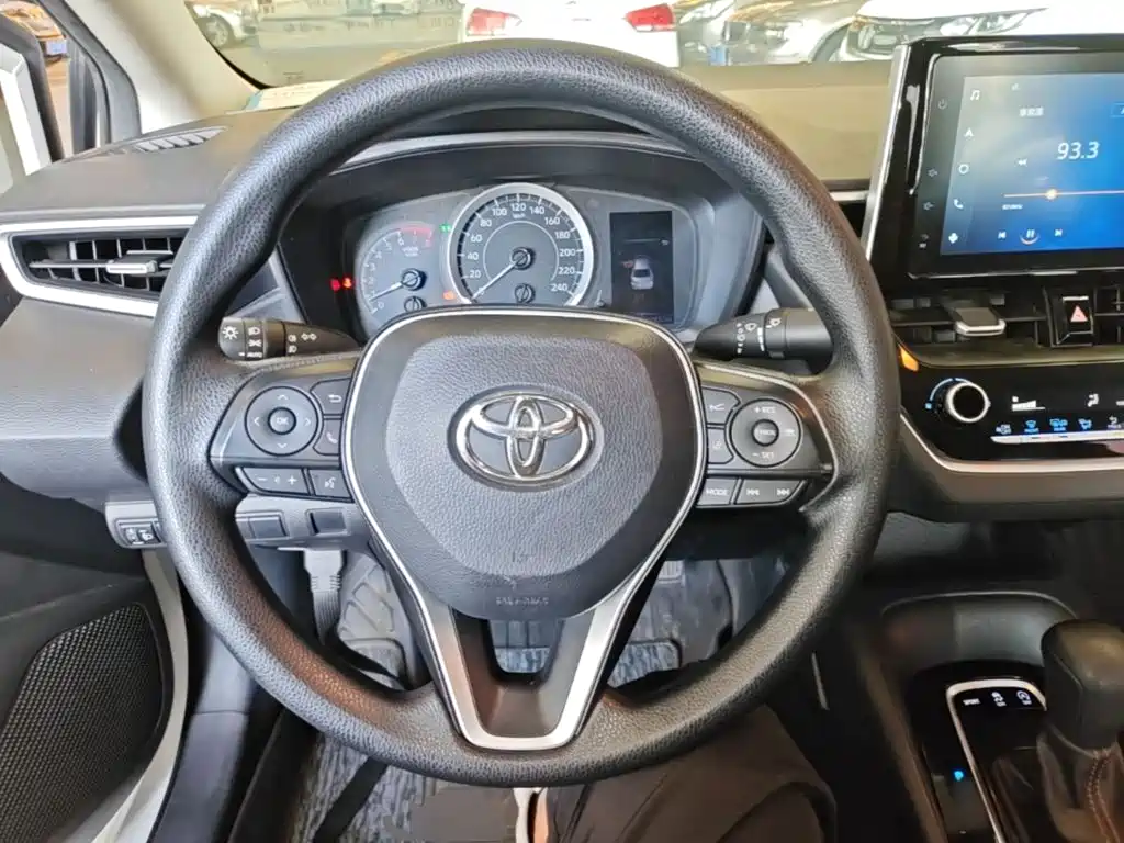 Toyota Corolla — миниатюра 11