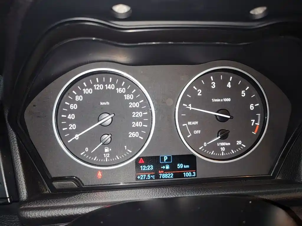 BMW 2 Series Active Tourer — миниатюра 8