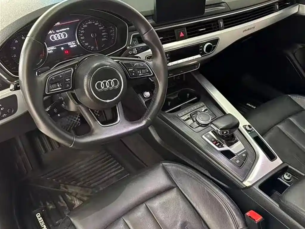 Audi A4L 2018 30 45 TFSI quattro Sport