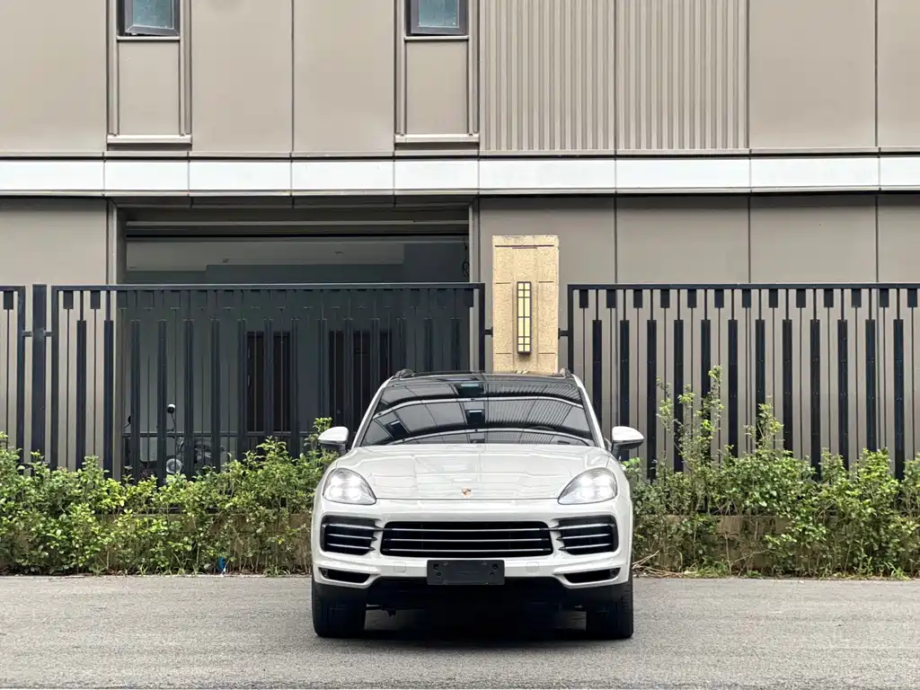 Porsche Cayenne — миниатюра 2