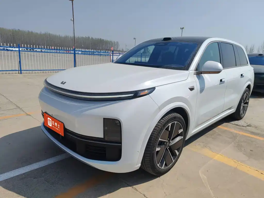 Li Auto Li L9 2025