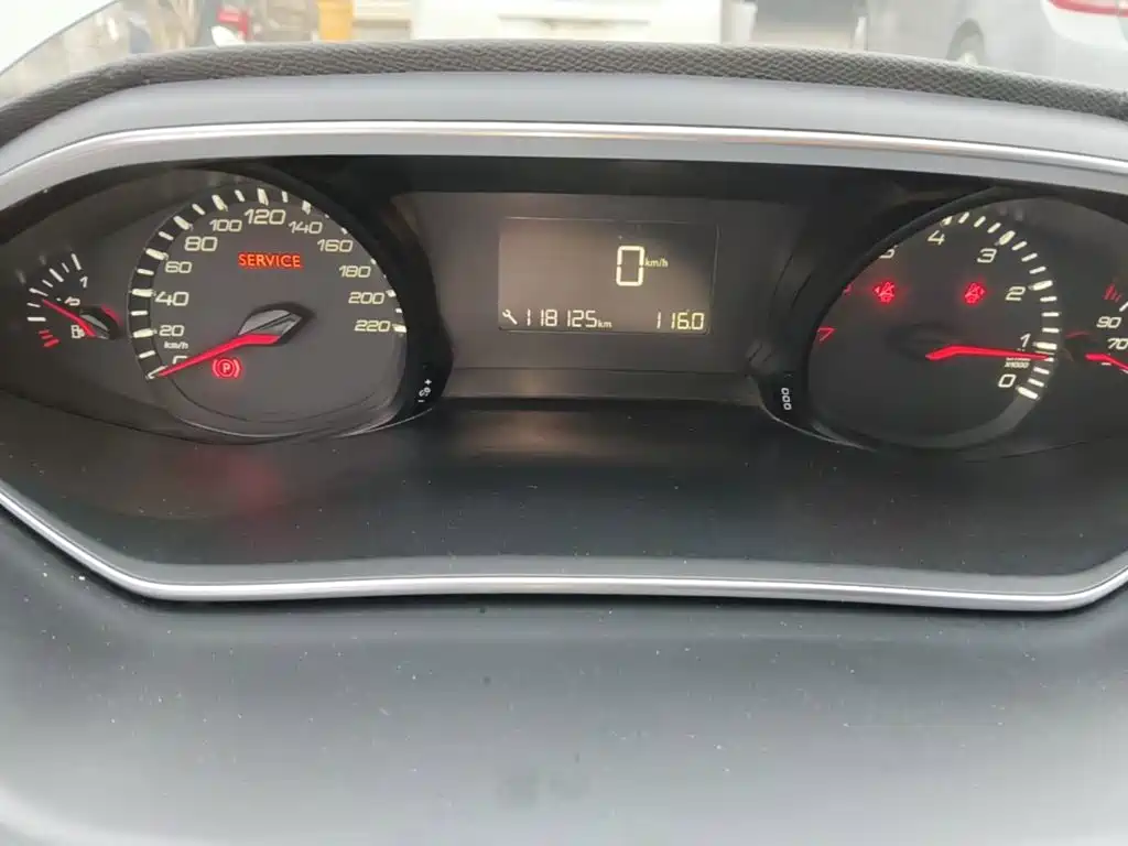 Peugeot 308 — миниатюра 12