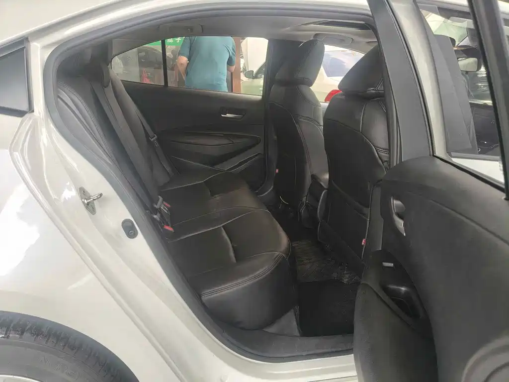 Toyota Corolla — миниатюра 11