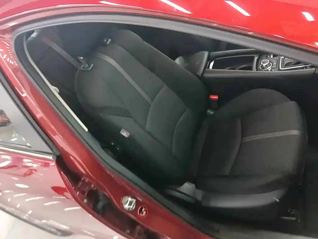 Mazda 3 Axela — миниатюра 25