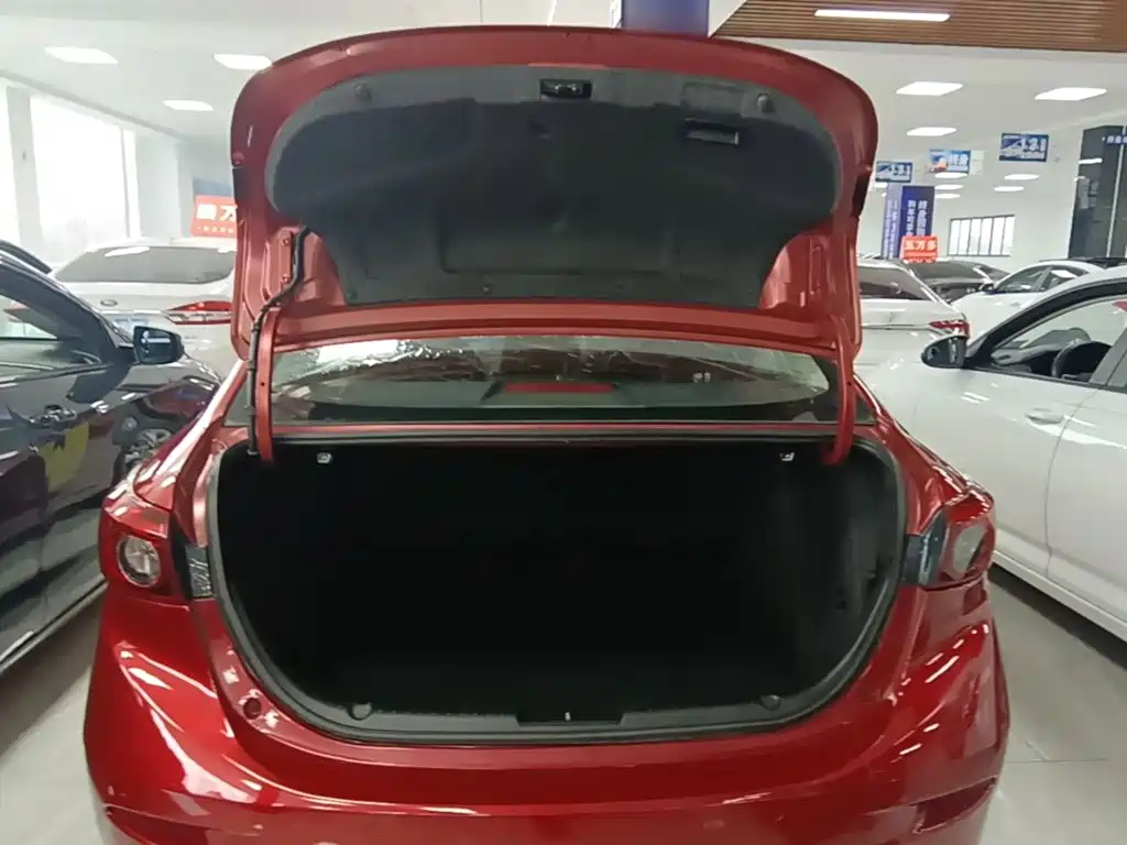 Mazda 3 Axela — миниатюра 19
