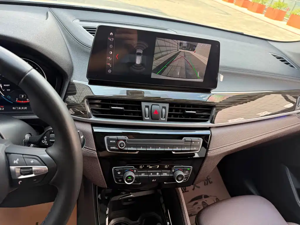 BMW X1 — миниатюра 24