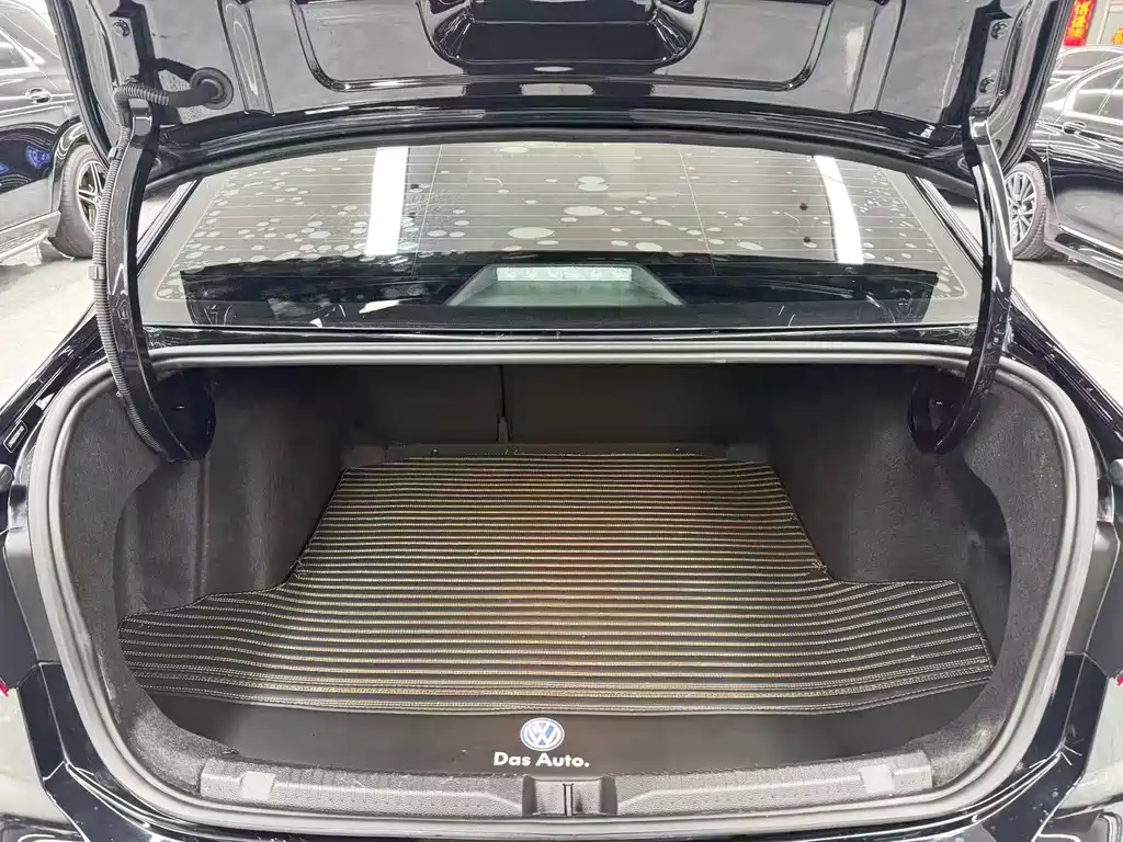 Volkswagen Lavida — миниатюра 19