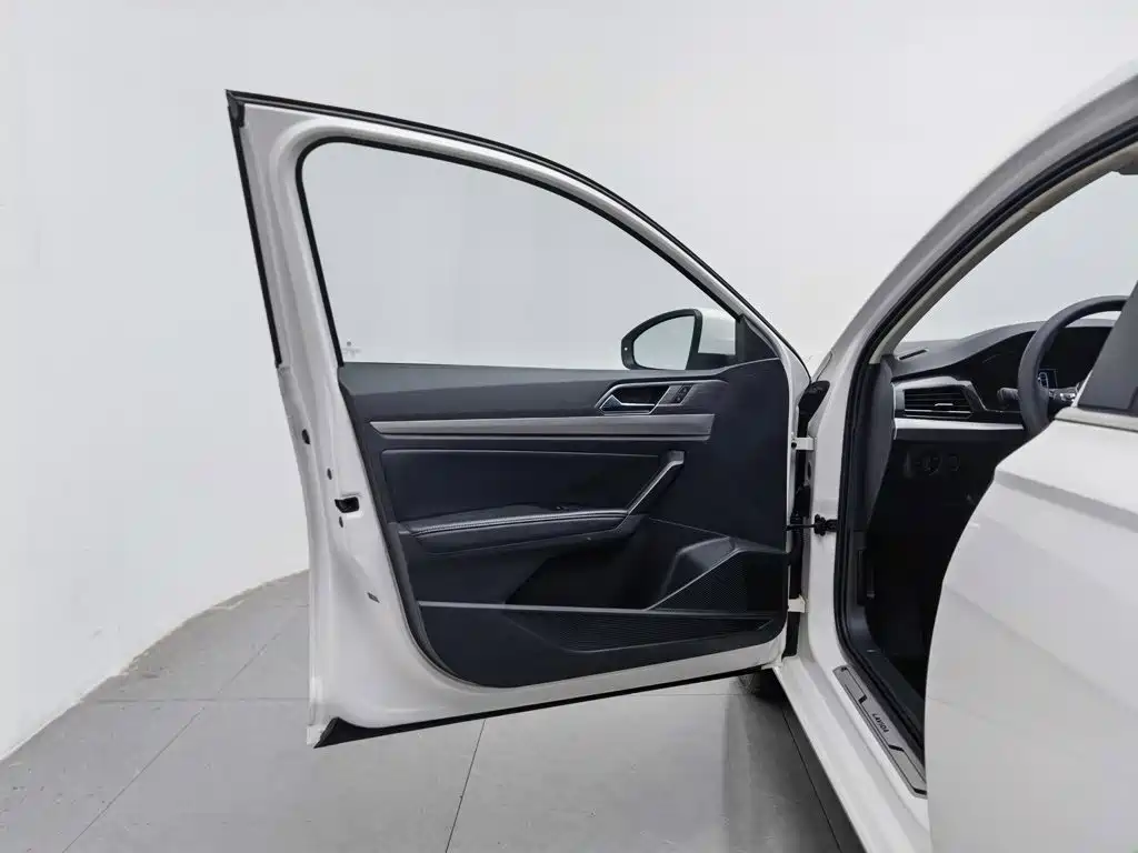 Volkswagen Lavida — миниатюра 8
