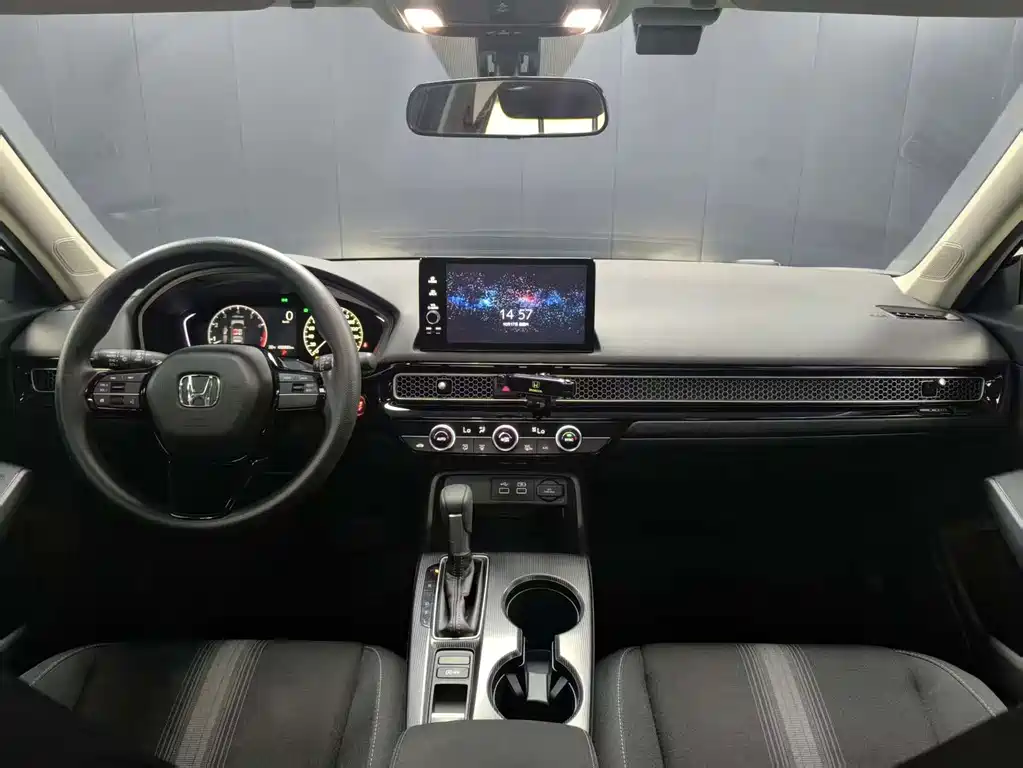 Honda Civic — миниатюра 10