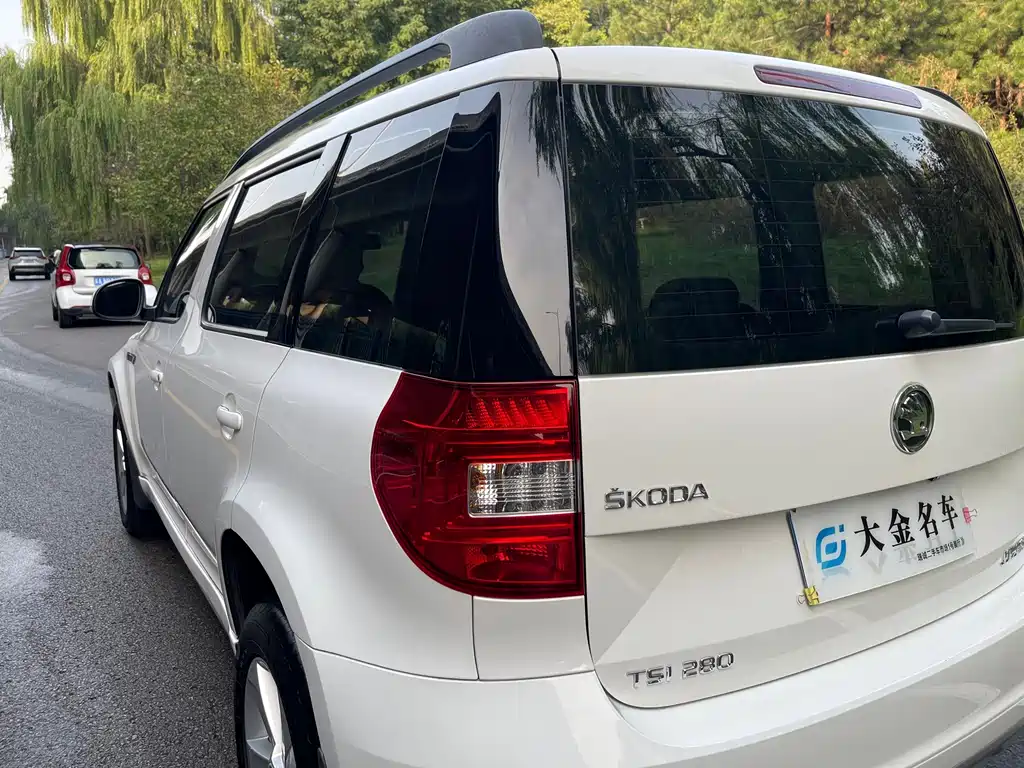 Skoda Yeti — миниатюра 16