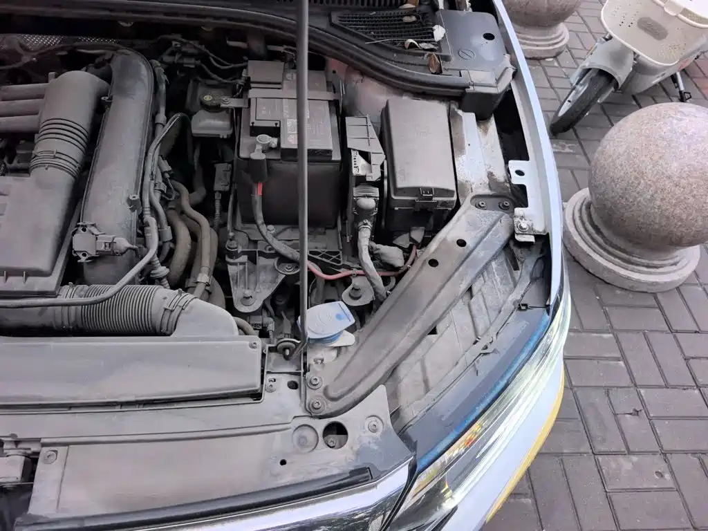Volkswagen Sagitar — миниатюра 21