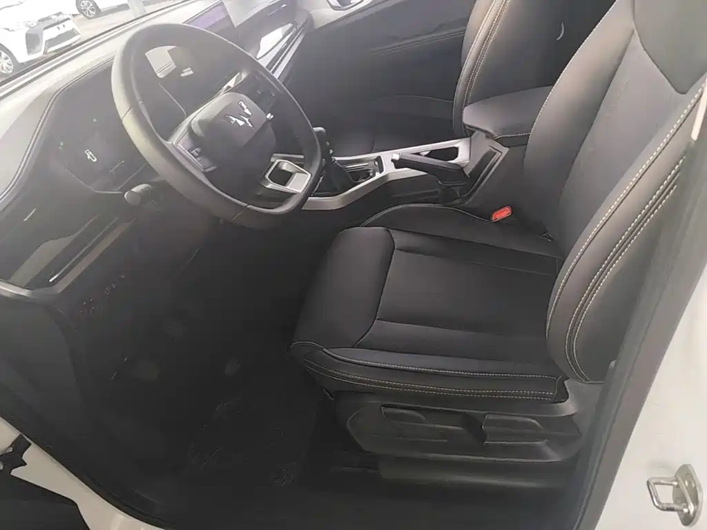 Wuling Jiachen — миниатюра 15