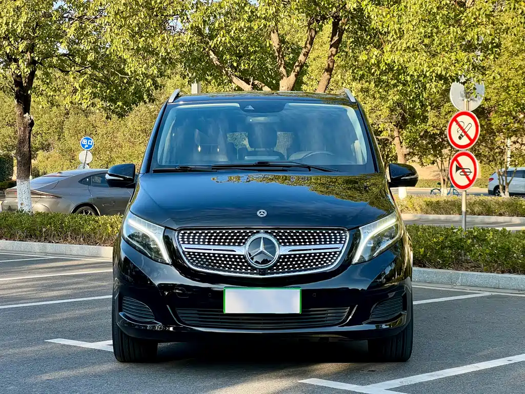 MERCEDES-BENZ V CLASS