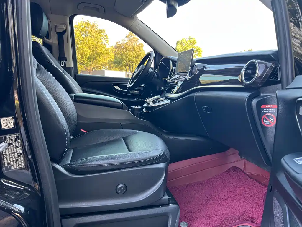 MERCEDES-BENZ V CLASS