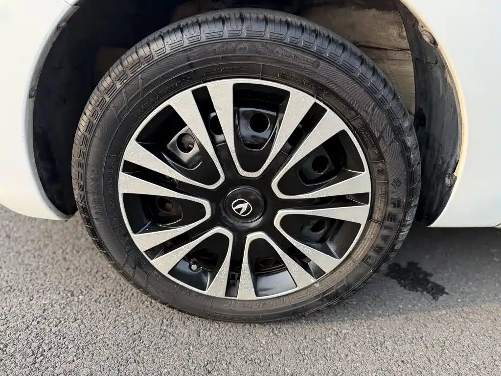 Changan Benben E-Star — миниатюра 10