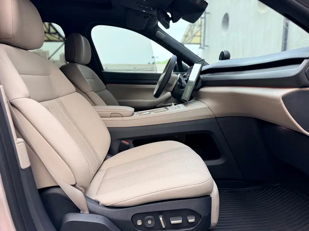 NIO ES8 — миниатюра 17