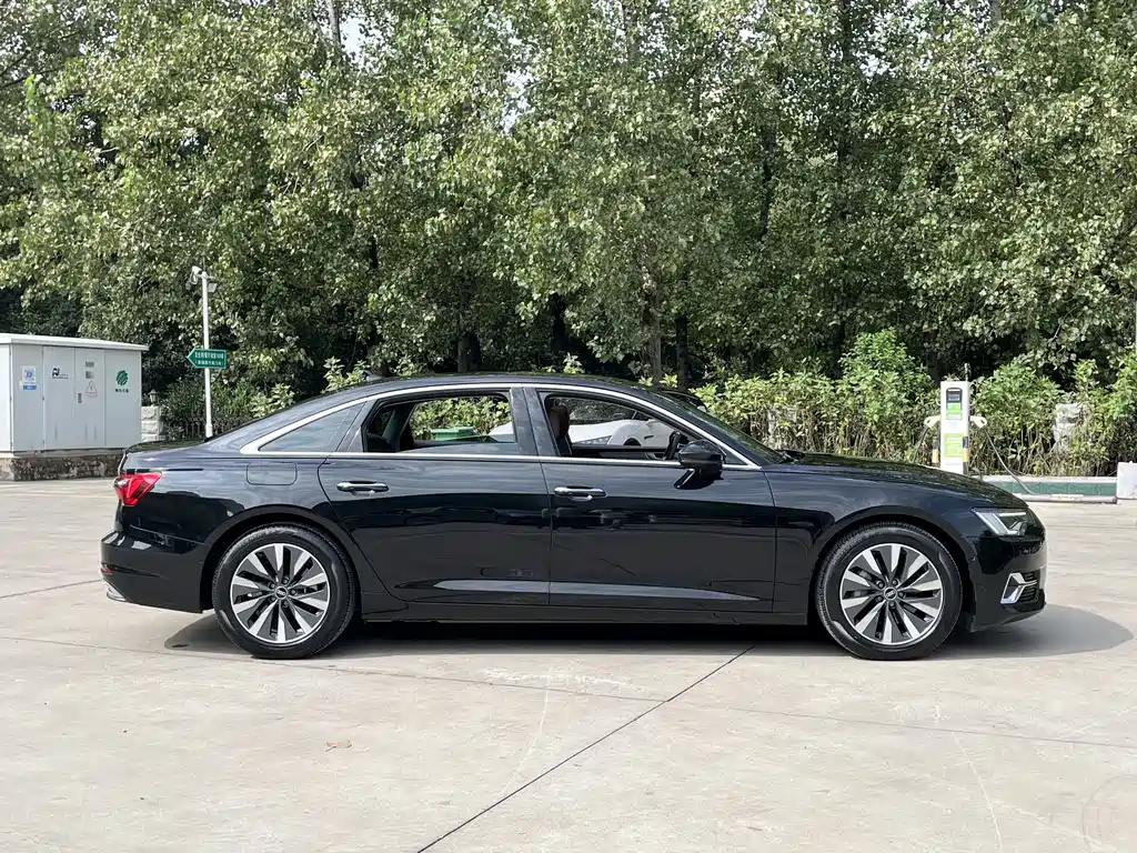 Audi A6L — миниатюра 4