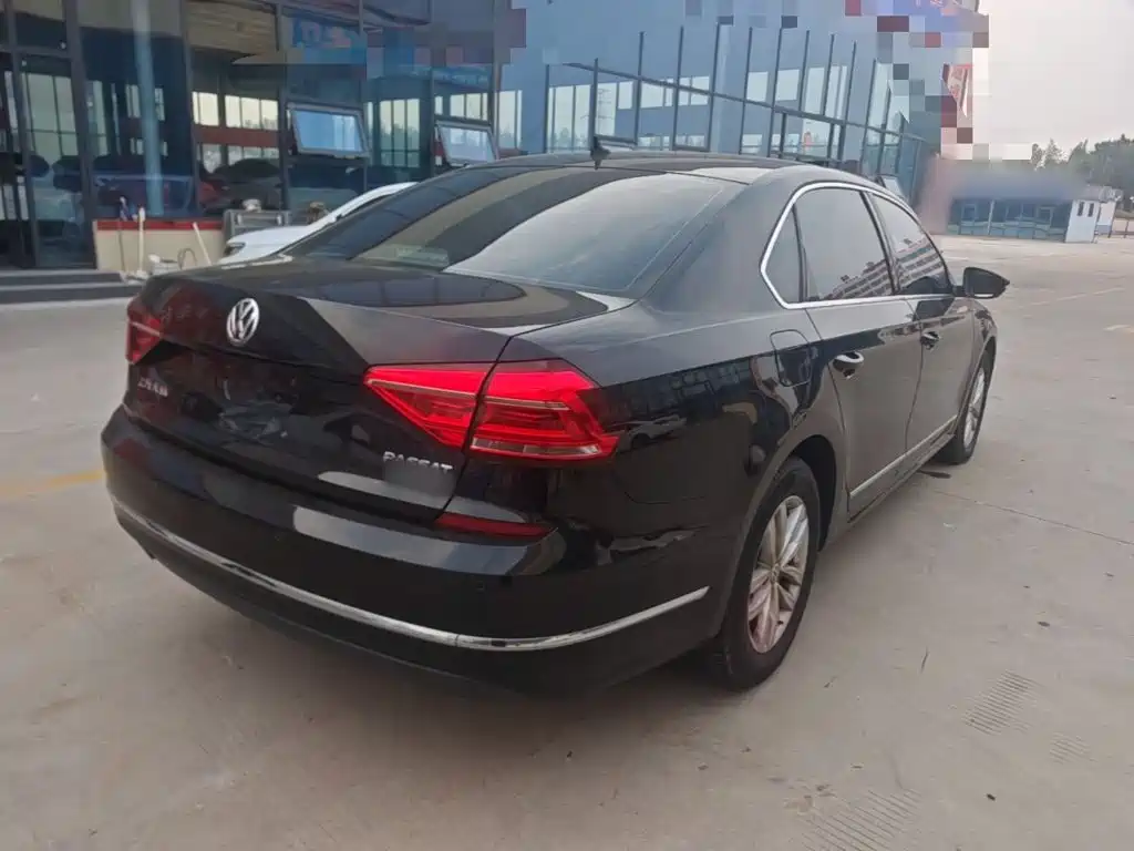 Volkswagen Passat — миниатюра 7