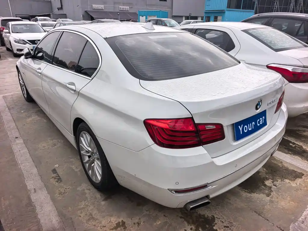 BMW 5 Series — миниатюра 4