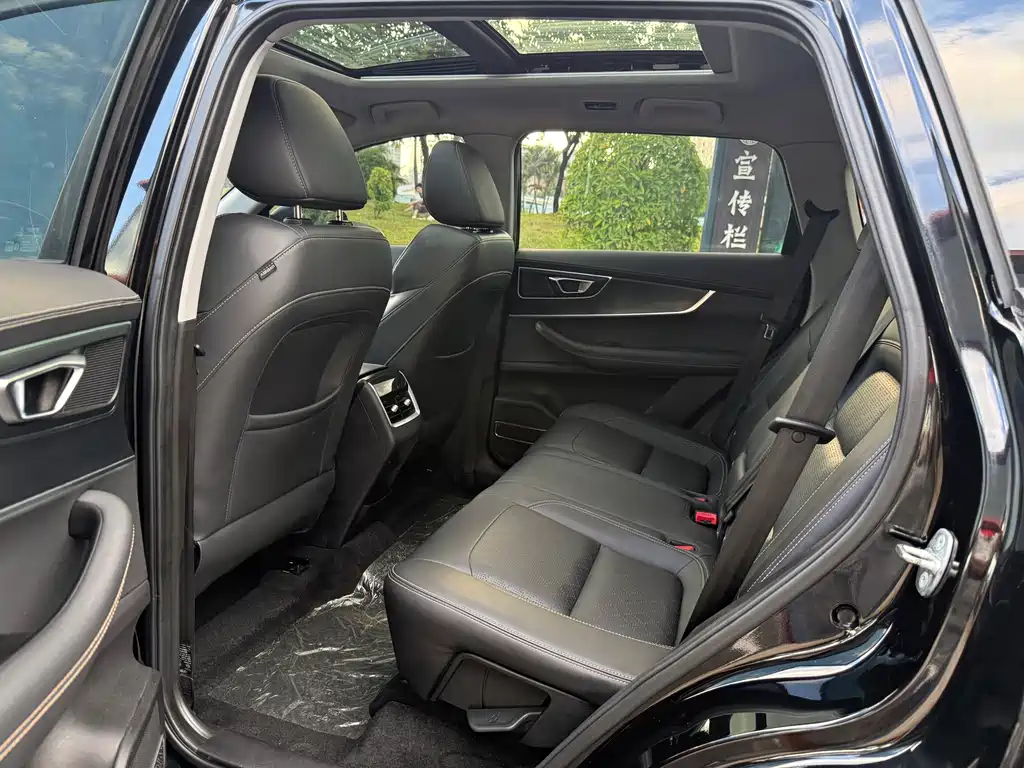 Chery Tiggo 8 — миниатюра 9
