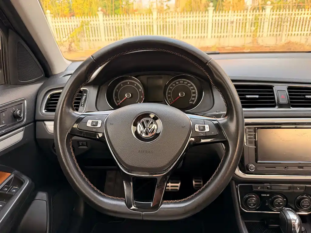 Volkswagen Cross Lavida — миниатюра 16