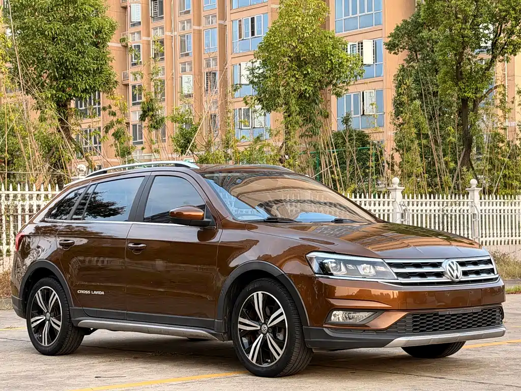 Volkswagen Cross Lavida — миниатюра 3