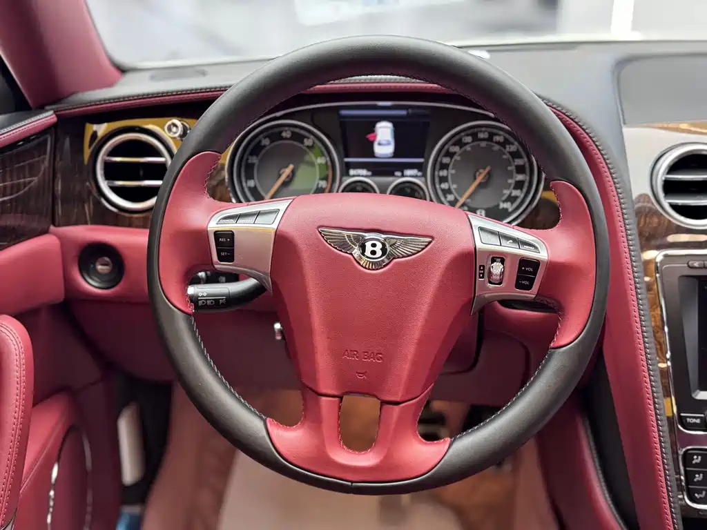 Bentley Flying Spur — миниатюра 12