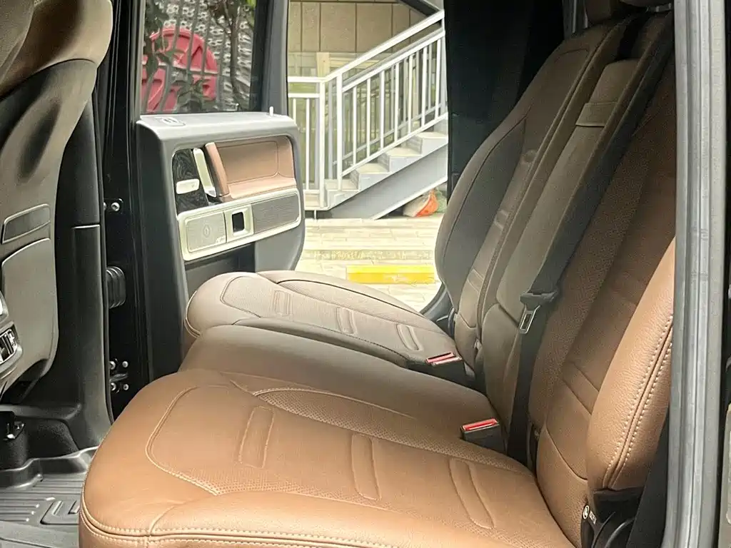 Mercedes-Benz G-Class — миниатюра 14