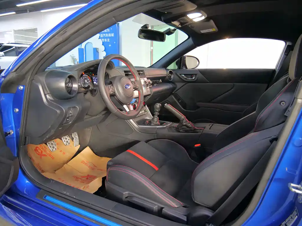 Subaru BRZ — фотографии объявления, Фото 9