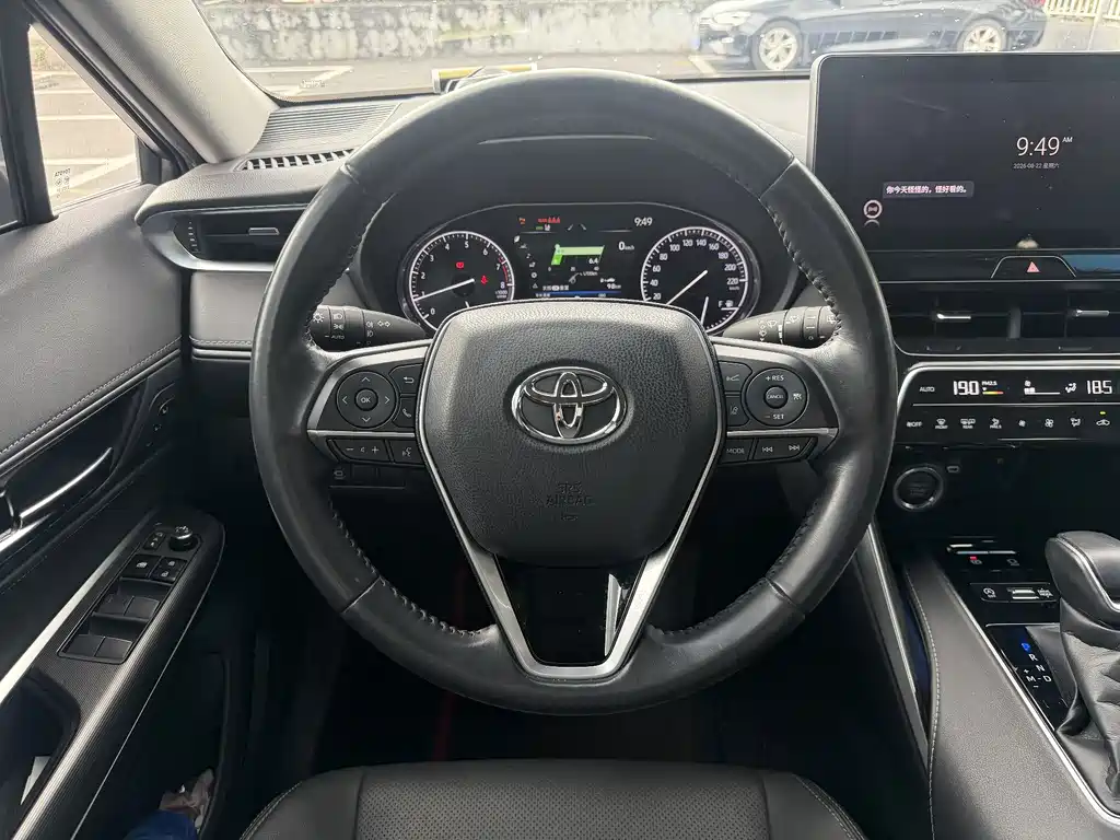 Toyota Harrier — миниатюра 5