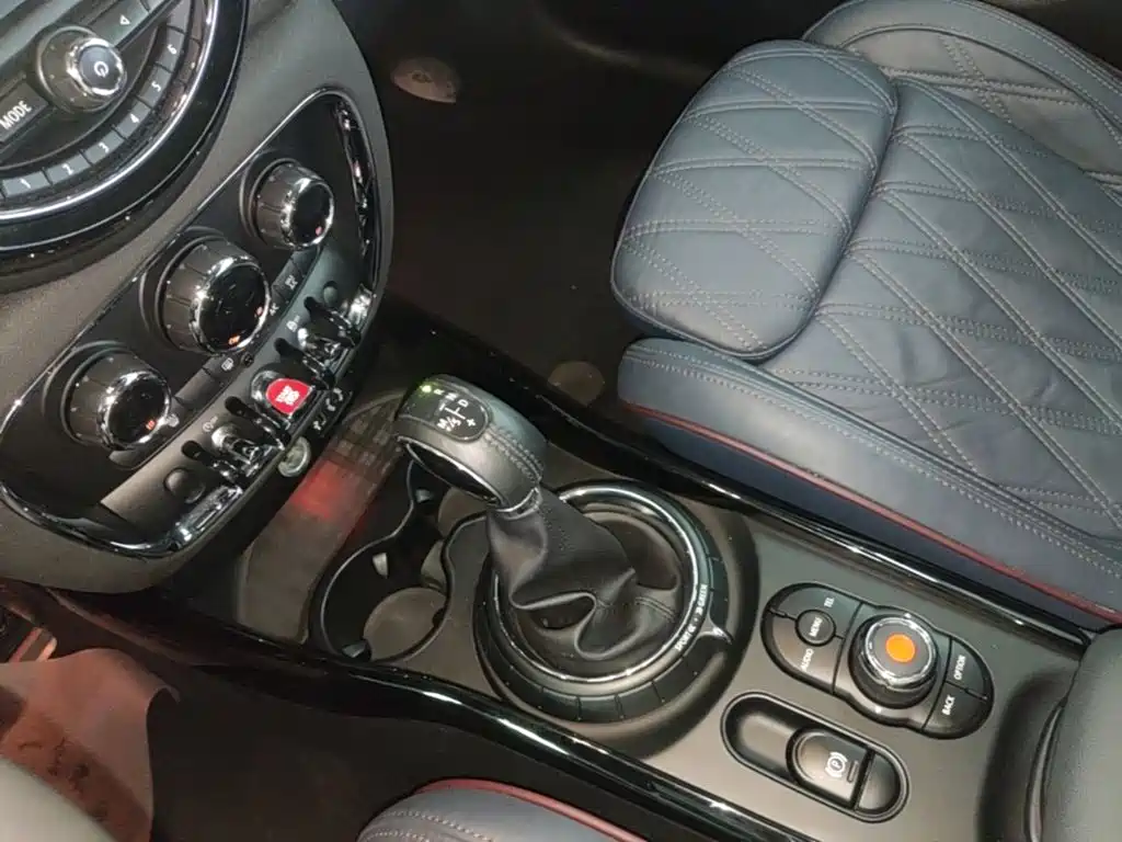 MINI Mini Clubman — миниатюра 14
