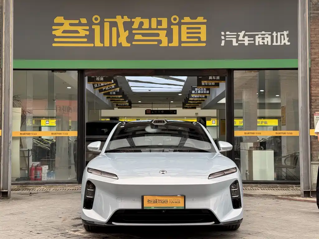 NIO ET5T — миниатюра 2