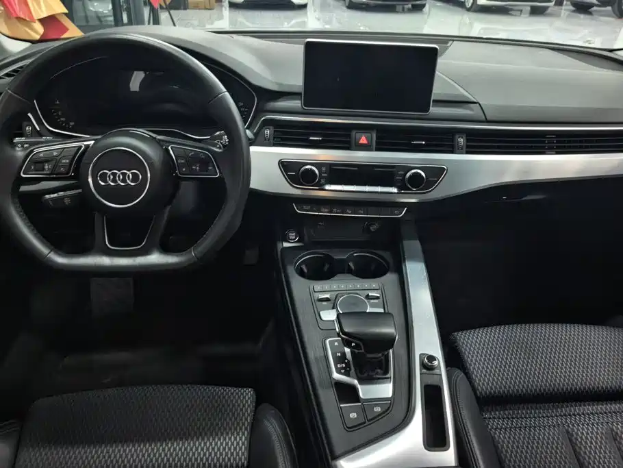 Audi A4L — миниатюра 12