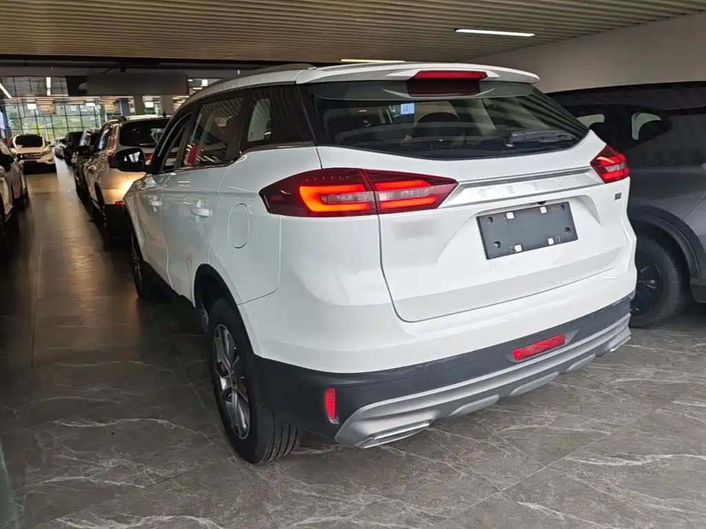 Geely Boyue — миниатюра 5