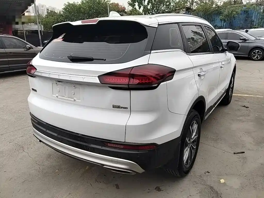 Geely Boyue — миниатюра 7