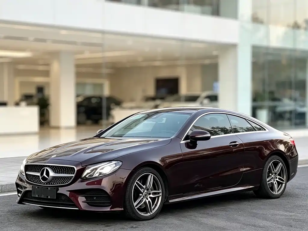 Mercedes-Benz E-Class (Import) — миниатюра 3