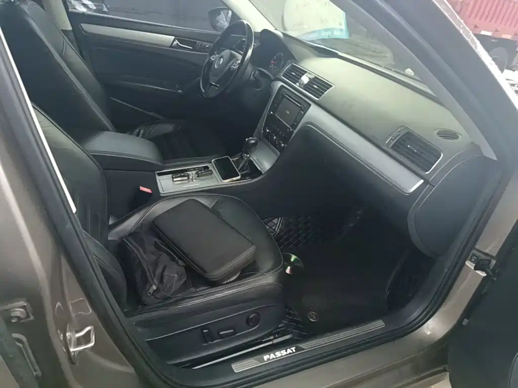 Volkswagen Passat — миниатюра 25