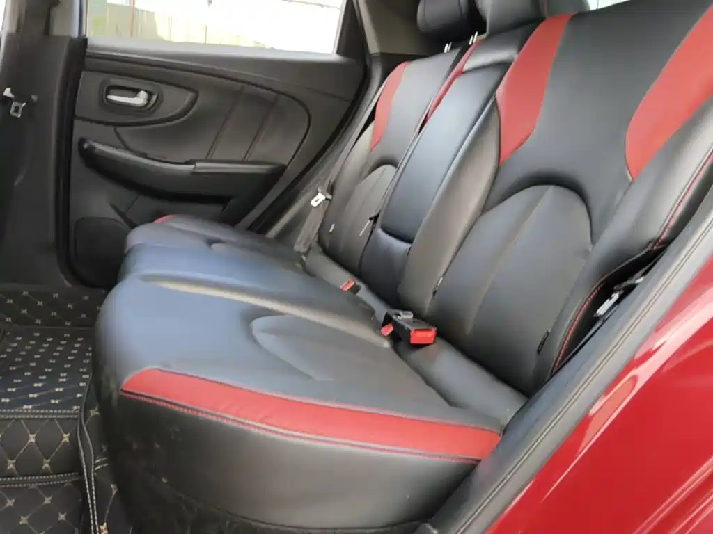 Luxgen U5 SUV — миниатюра 17
