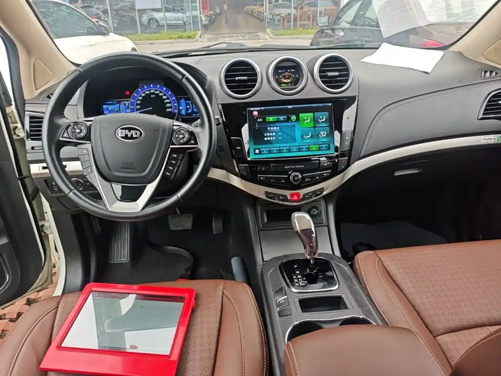 BYD S7 — миниатюра 10