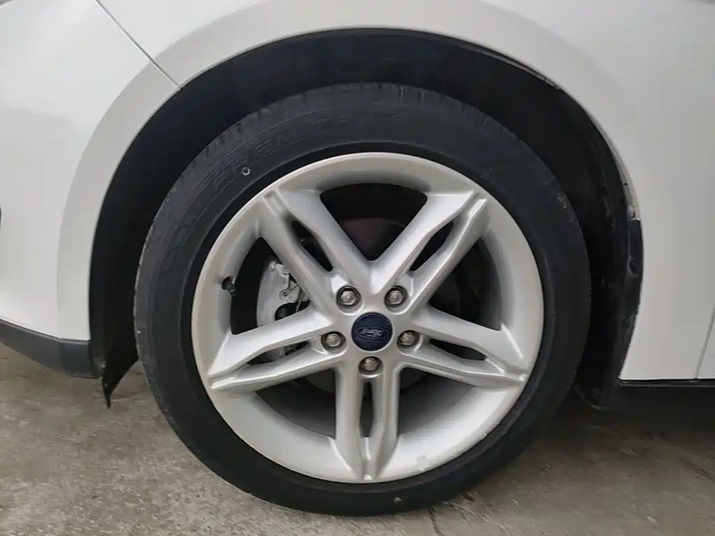 Ford Focus — миниатюра 23