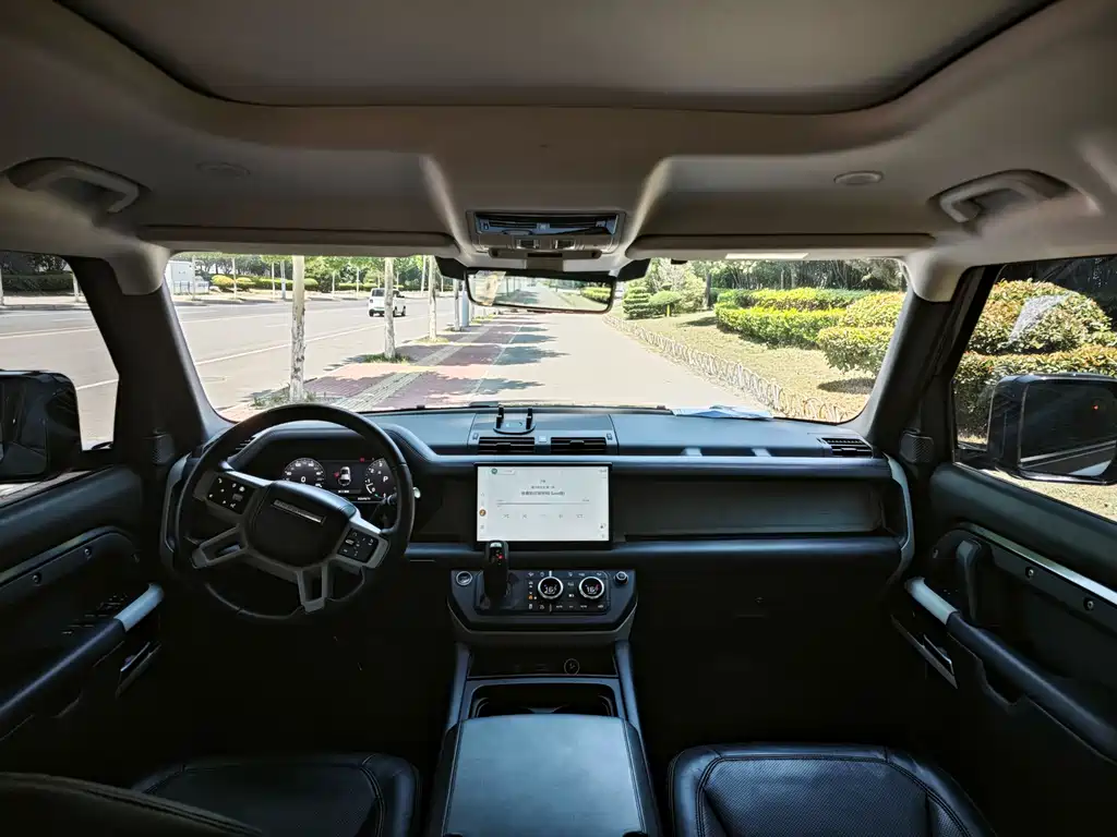 Land Rover Land Rover Defender 2024 110 3.0T P400