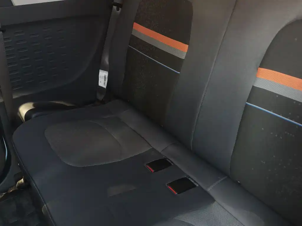 Wuling MINIEV — миниатюра 6