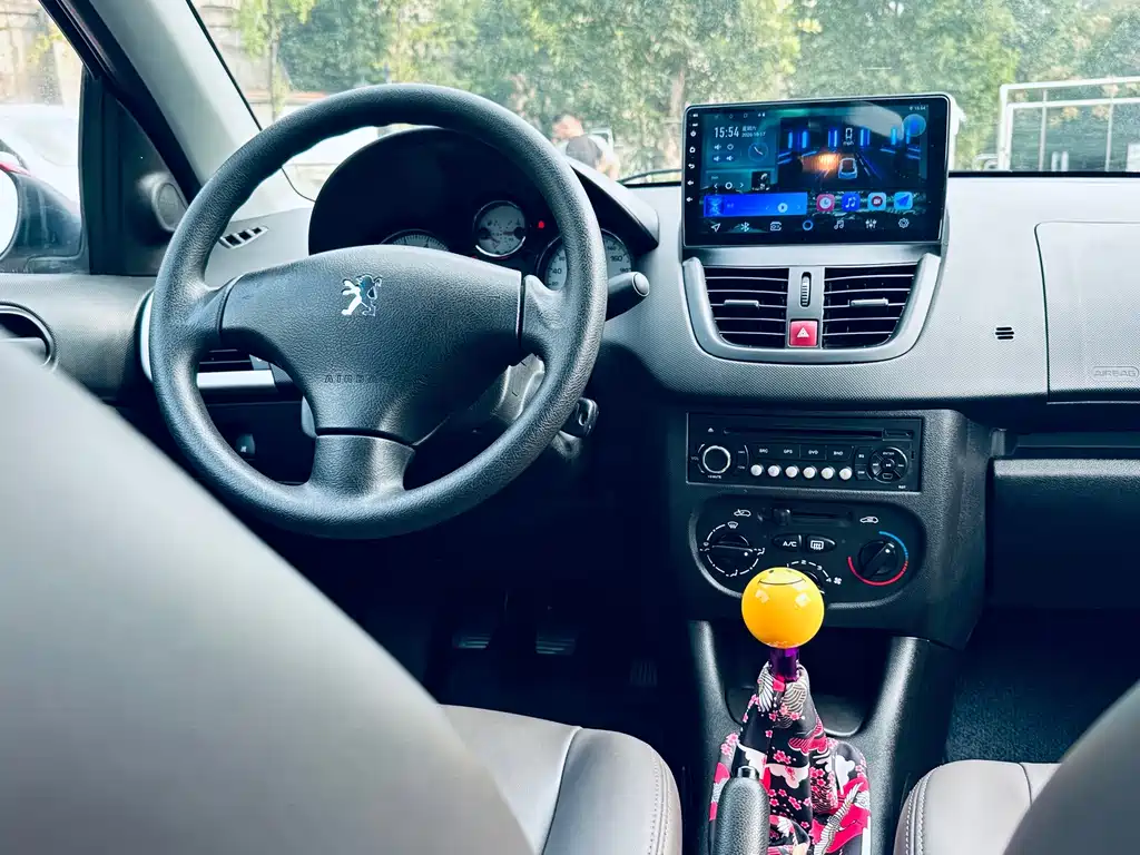 Peugeot 207 — миниатюра 9