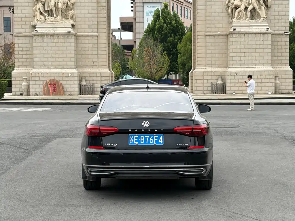 Volkswagen Passat 2019 330TSI Elite VI