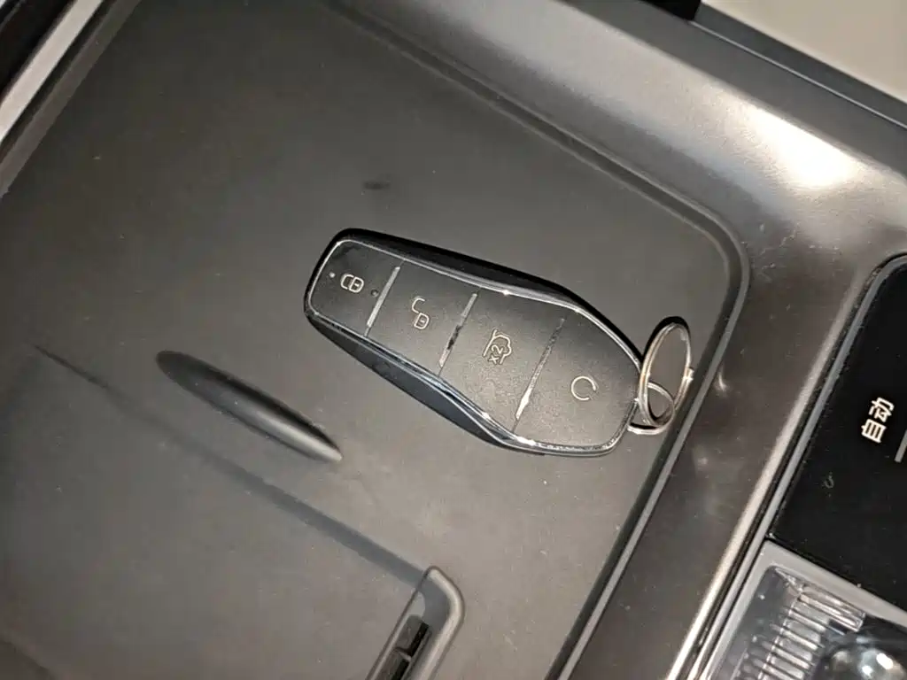 BYD Seal — миниатюра 9
